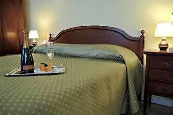 Corte Canal 2* البندقية